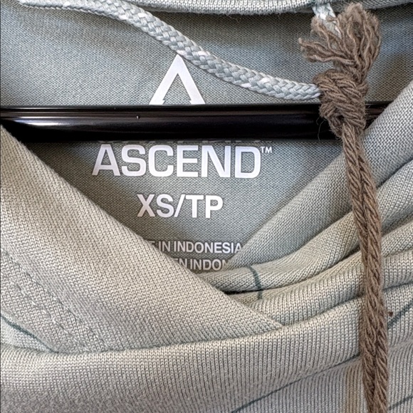 Ascend hoodie - Picture 5 of 5
